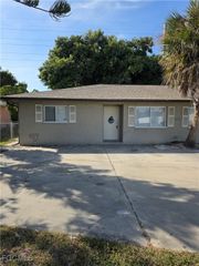 4638 Santa Barbara BLVD 1, Cape Coral, FL 33914