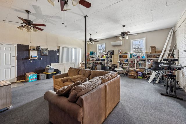 1016 Butler Bridge Rd, Portland, TN 37148