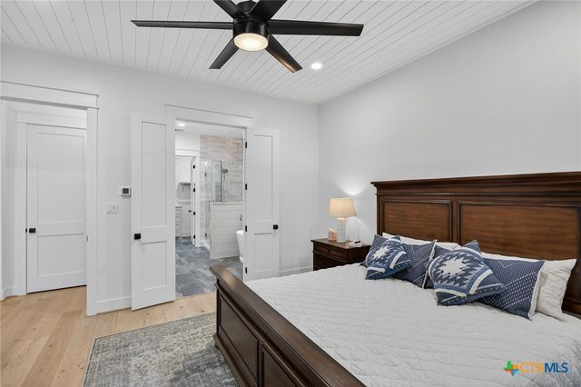 2001 Granite Cove Drive, Kingsland, TX 78639