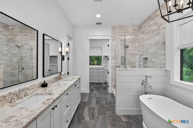 2001 Granite Cove Drive, Kingsland, TX 78639