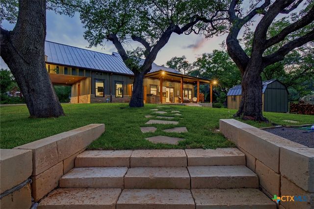 2001 Granite Cove Drive, Kingsland, TX 78639