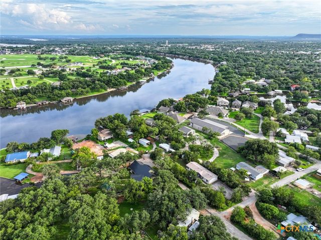 2001 Granite Cove Drive, Kingsland, TX 78639