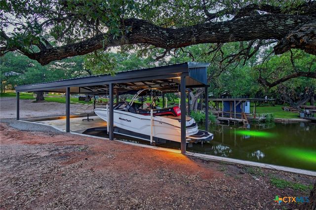 2001 Granite Cove Drive, Kingsland, TX 78639