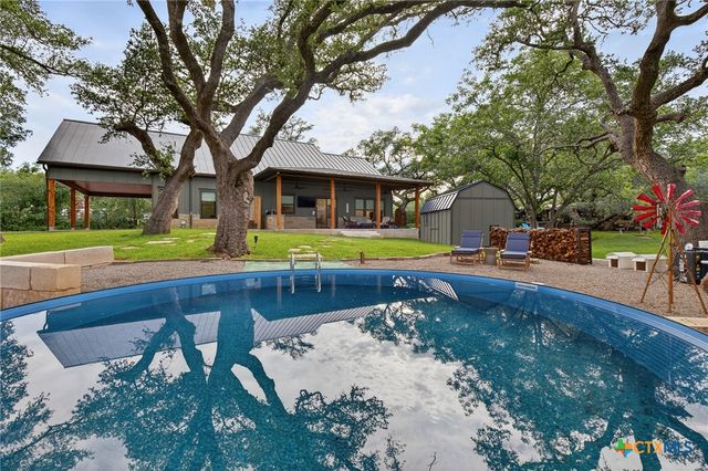 2001 Granite Cove Drive, Kingsland, TX 78639