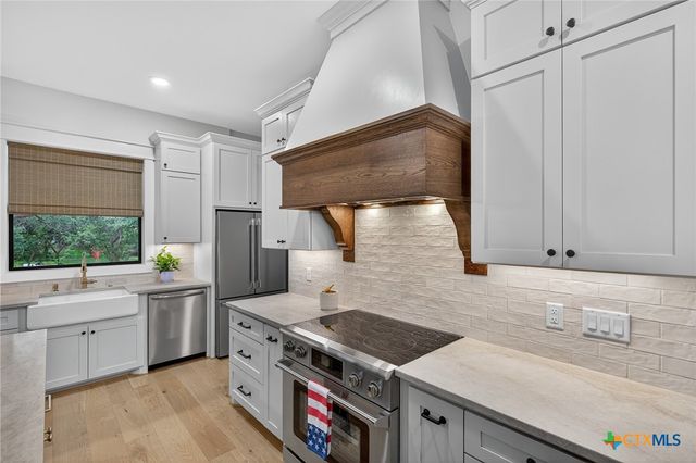 2001 Granite Cove Drive, Kingsland, TX 78639