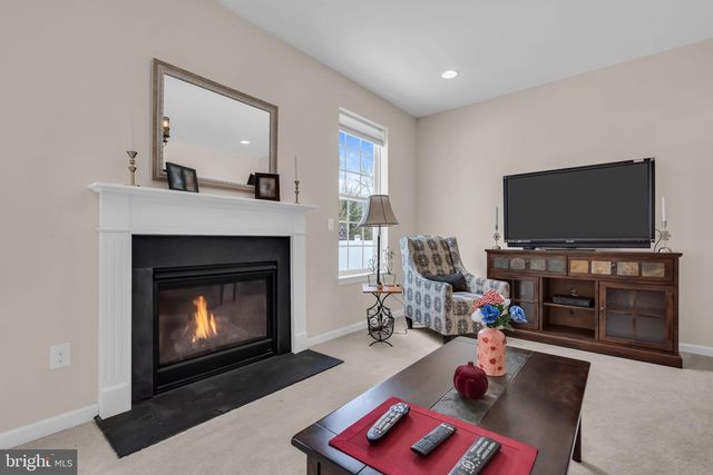 81A N LOCUST AVE, Marlton, NJ 08053