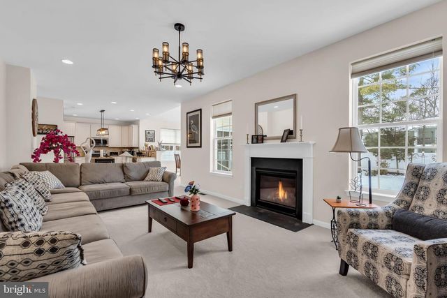 81A N LOCUST AVE, Marlton, NJ 08053