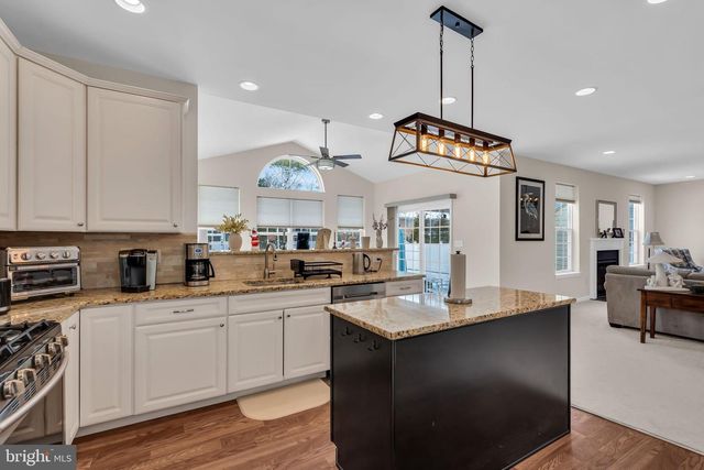 81A N LOCUST AVE, Marlton, NJ 08053