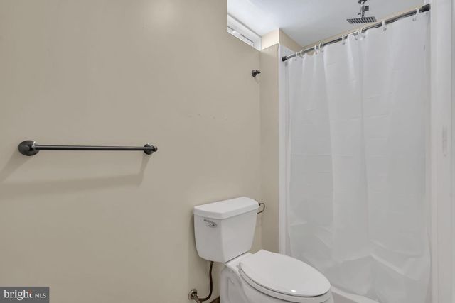 81A N LOCUST AVE, Marlton, NJ 08053