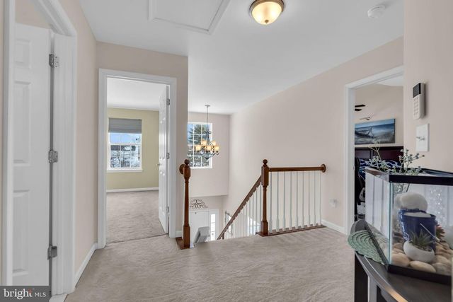 81A N LOCUST AVE, Marlton, NJ 08053