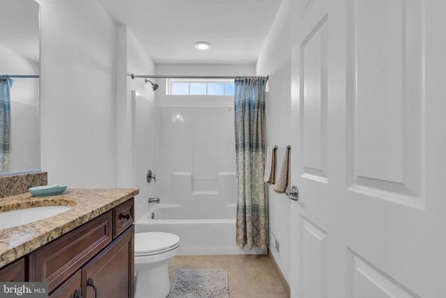 81A N LOCUST AVE, Marlton, NJ 08053