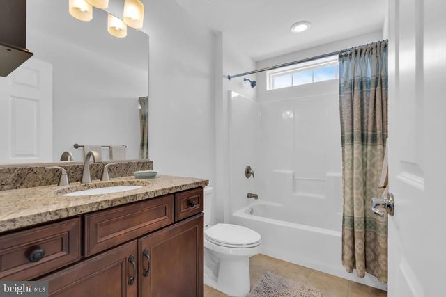 81A N LOCUST AVE, Marlton, NJ 08053