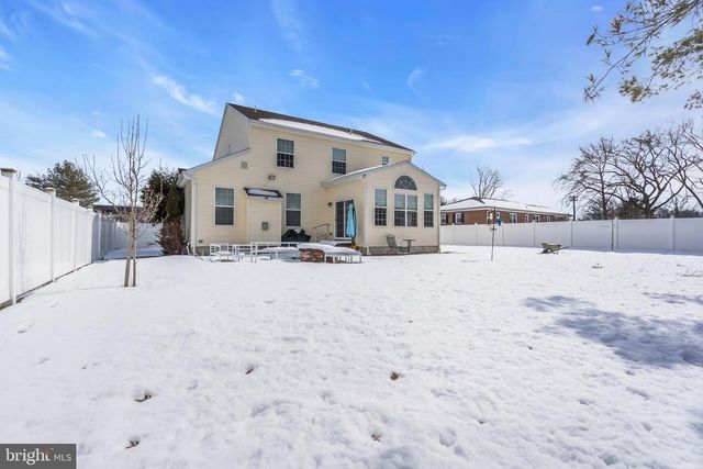 81A N LOCUST AVE, Marlton, NJ 08053