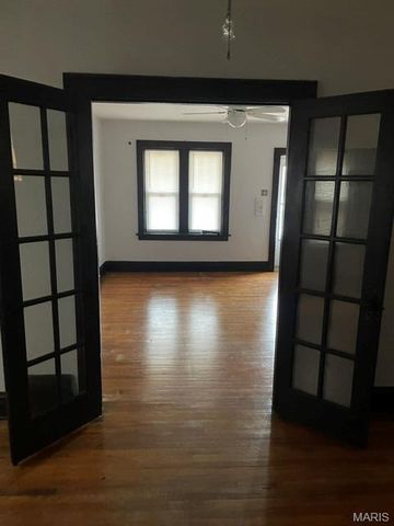 3711 Alberta Street, St Louis, MO 63116