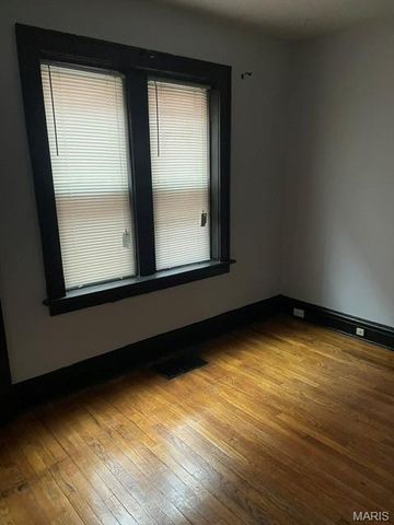 3711 Alberta Street, St Louis, MO 63116