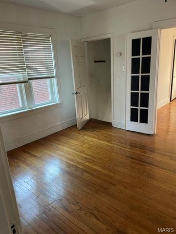 3711 Alberta Street, St Louis, MO 63116