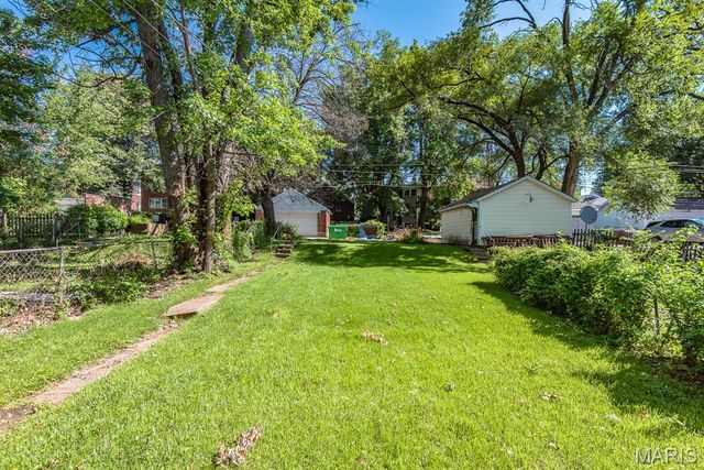 3711 Alberta Street, St Louis, MO 63116