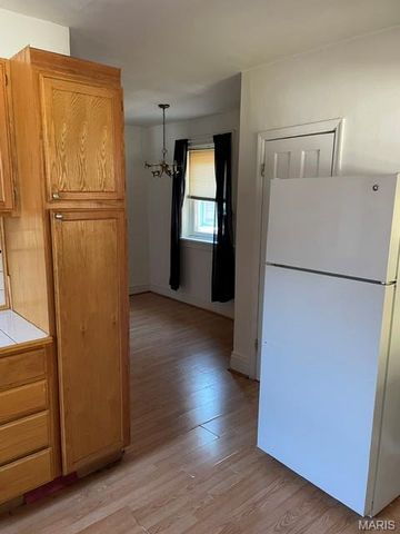 3711 Alberta Street, St Louis, MO 63116