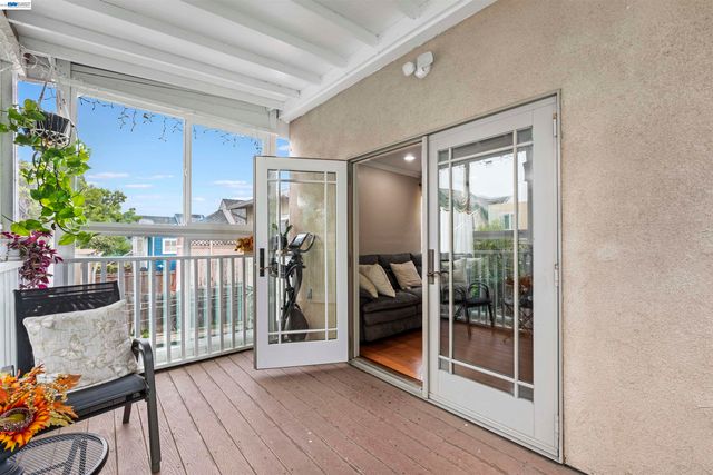 25 Regent St, San Francisco, CA 94112