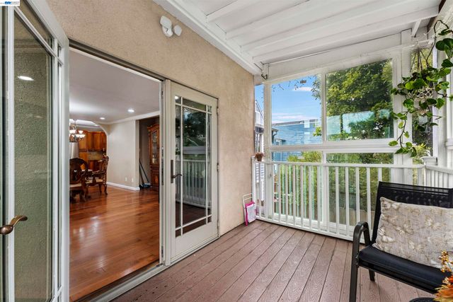 25 Regent St, San Francisco, CA 94112