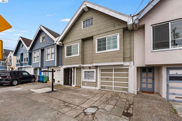 25 Regent St, San Francisco, CA 94112