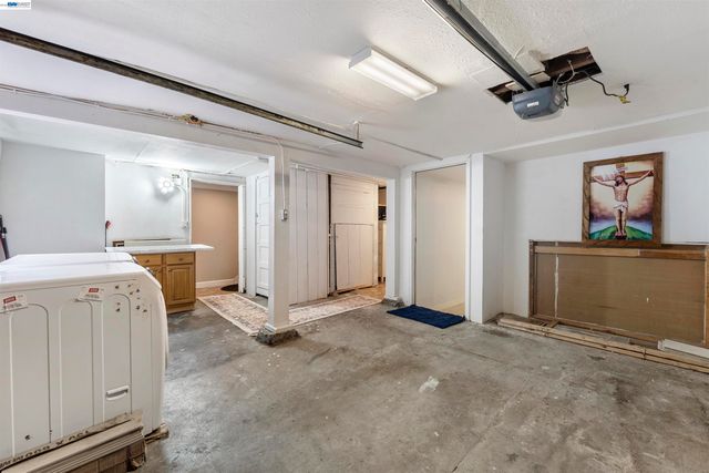 25 Regent St, San Francisco, CA 94112