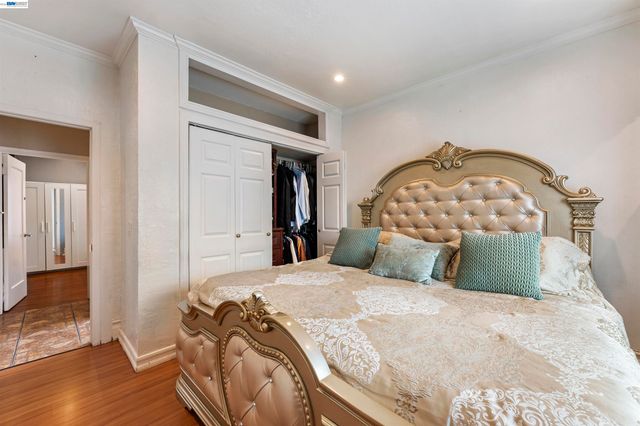 25 Regent St, San Francisco, CA 94112