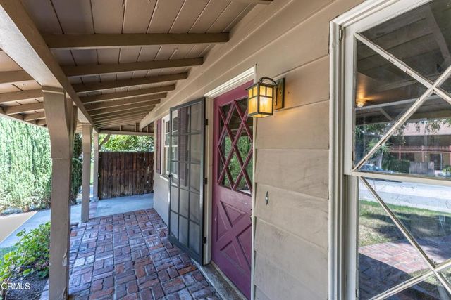 4618 Crown Avenue, La Canada Flintridge, CA 91011