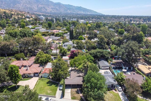 4618 Crown Avenue, La Canada Flintridge, CA 91011
