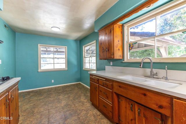 4618 Crown Avenue, La Canada Flintridge, CA 91011