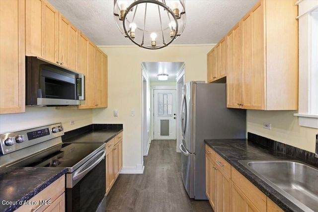 32487 N 2nd AVE, Spirit Lake, ID 83869