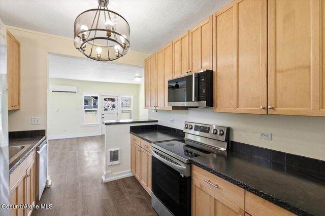 32487 N 2nd AVE, Spirit Lake, ID 83869