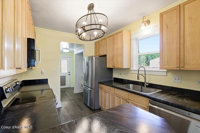 32487 N 2nd AVE, Spirit Lake, ID 83869