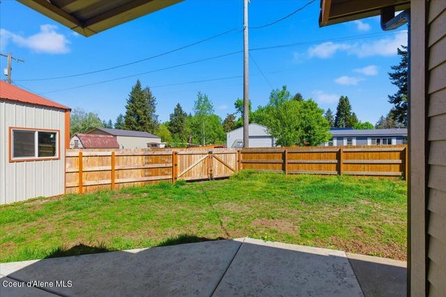 32487 N 2nd AVE, Spirit Lake, ID 83869