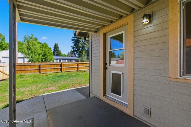 32487 N 2nd AVE, Spirit Lake, ID 83869