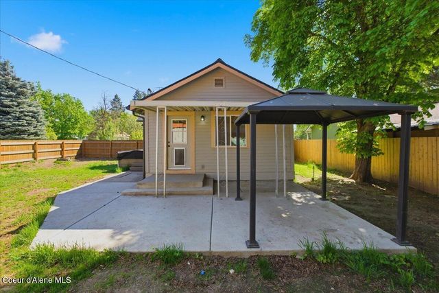 32487 N 2nd AVE, Spirit Lake, ID 83869