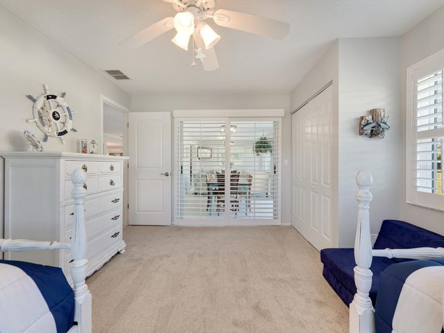 6994 W COUNTRY CLUB DRIVE N, Sarasota, FL 34243