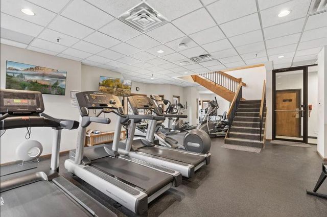 1235 Yale Place 1701, Minneapolis, MN 55403