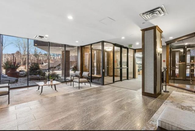 1235 Yale Place 1701, Minneapolis, MN 55403
