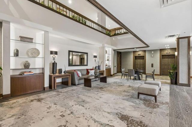 1235 Yale Place 1701, Minneapolis, MN 55403