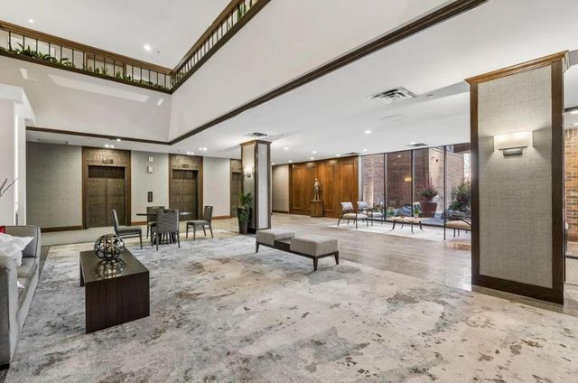 1235 Yale Place 1701, Minneapolis, MN 55403