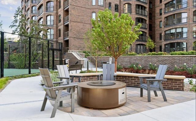1235 Yale Place 1701, Minneapolis, MN 55403
