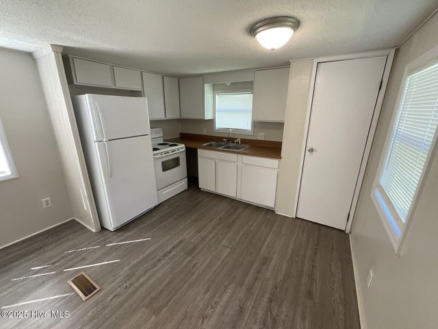 141 Denise Drive, Jacksonville, NC 28540