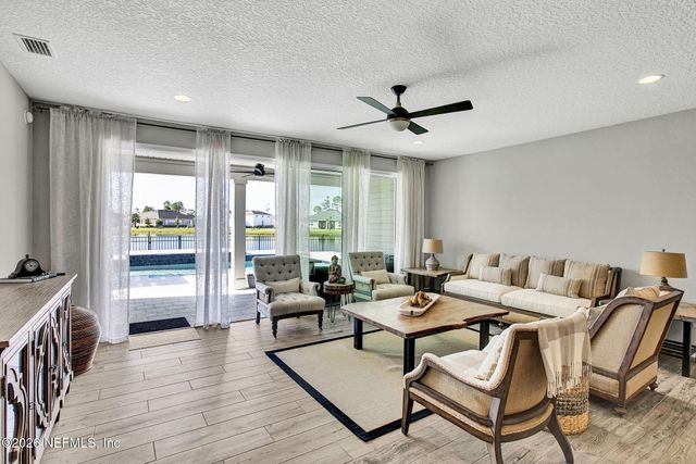 85401 FALL RIVER Parkway, Fernandina Beach, FL 32034