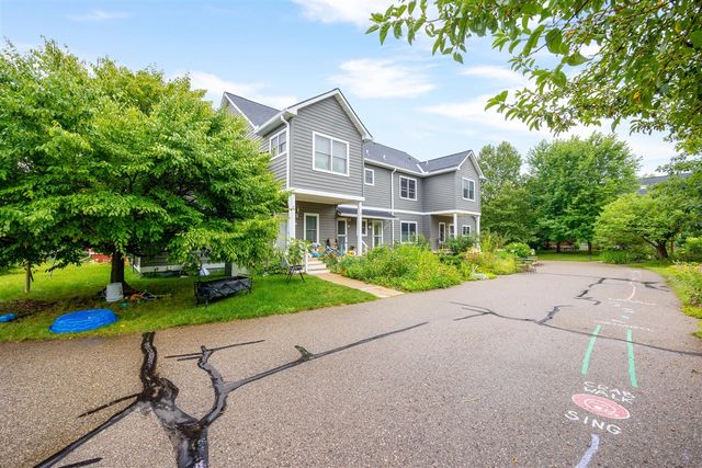 560 Little Lake Drive 23, Ann Arbor, MI 48103