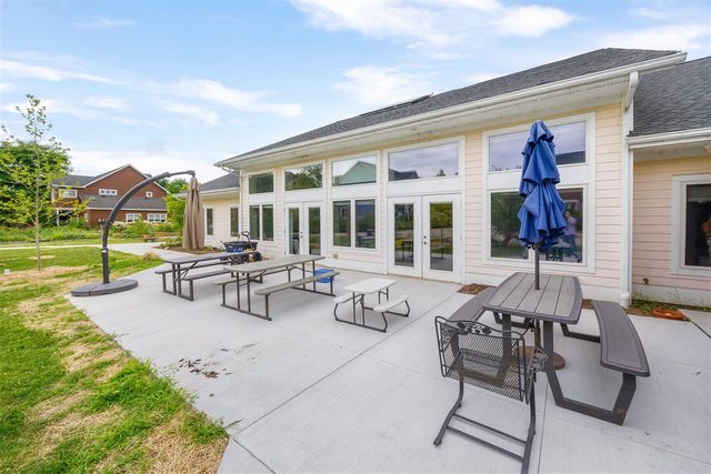 560 Little Lake Drive 23, Ann Arbor, MI 48103