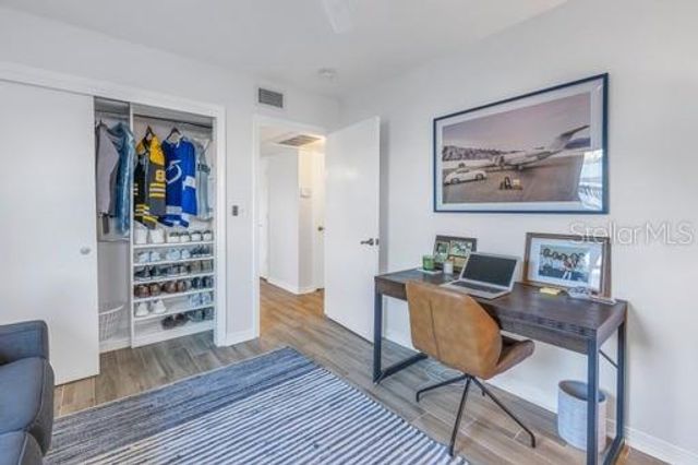 6990 PLACE DE LA PAIX 2B, South Pasadena, FL 33707