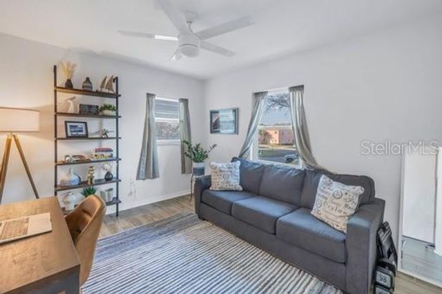 6990 PLACE DE LA PAIX 2B, South Pasadena, FL 33707