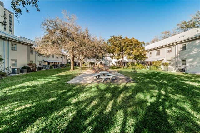 6990 PLACE DE LA PAIX 2B, South Pasadena, FL 33707