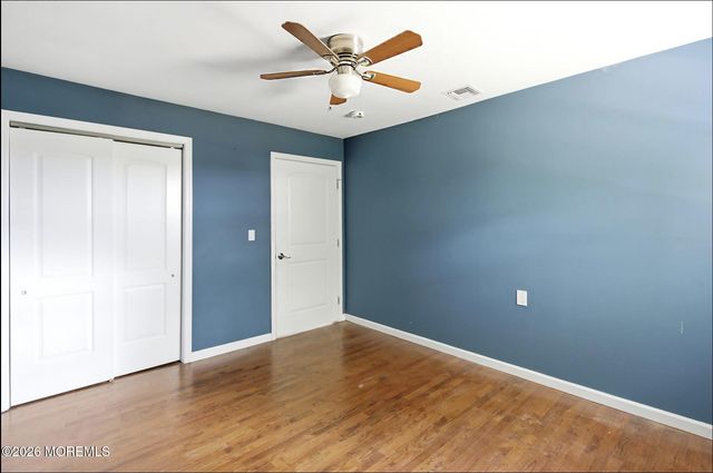 30 Parisian Drive, Toms River, NJ 08753